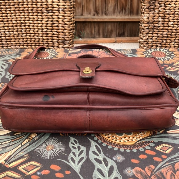 Vintage Coach Metropolitan Briefcase No213-5743 in Red Mahogany - Picture 15 of 15